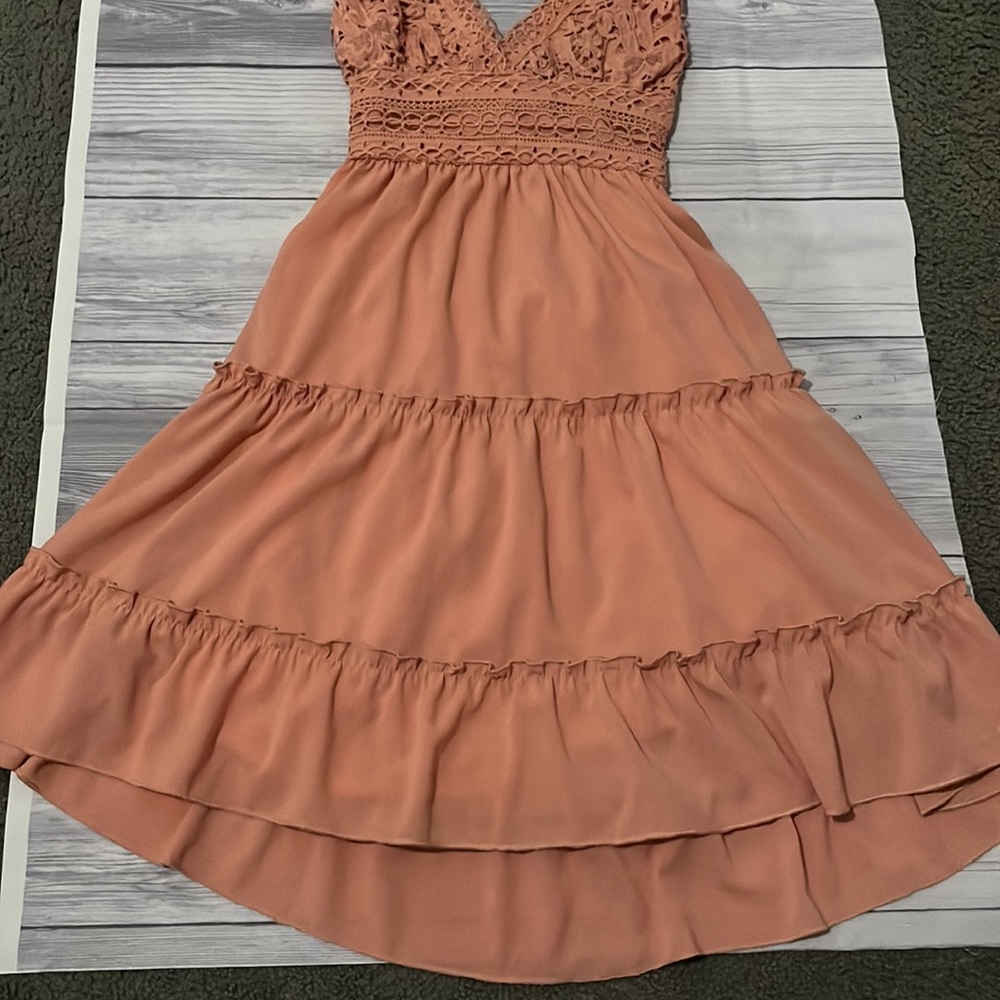 Pink open back summer dress - Picture 2 of 3